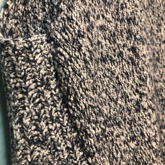 Loft Sweater Vest - Picture 4 of 9